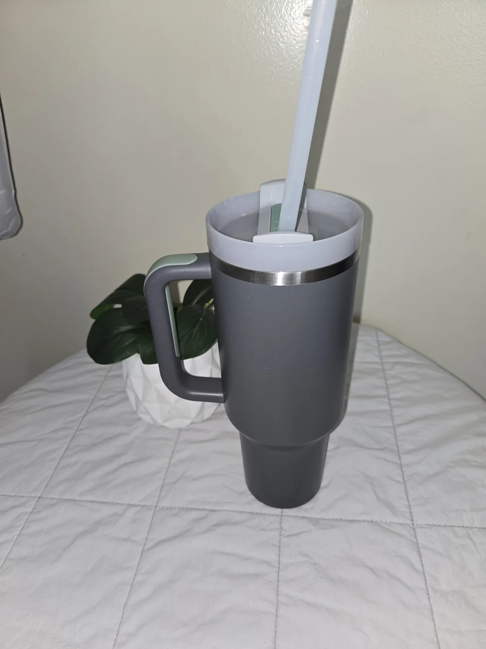 Stanley Quencher 40oz Tumbler Gray - Picture 5 of 6